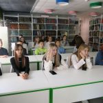 Поэт жив, пока звучат его стихи