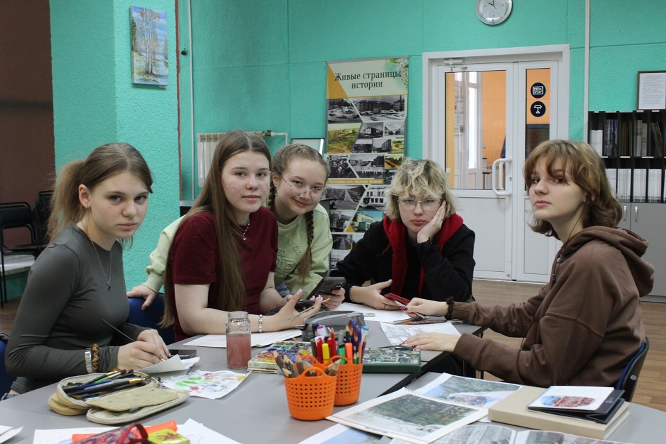 Жители поселка Южный создали «Портрет времени»